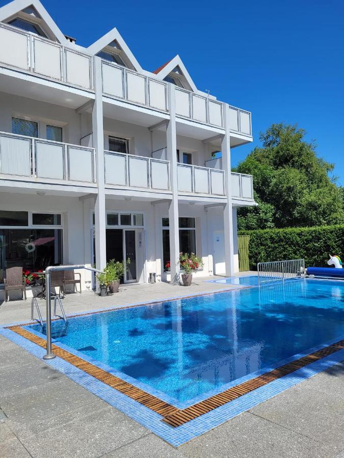 Damroka Bed & Breakfast Leba Bagian luar foto