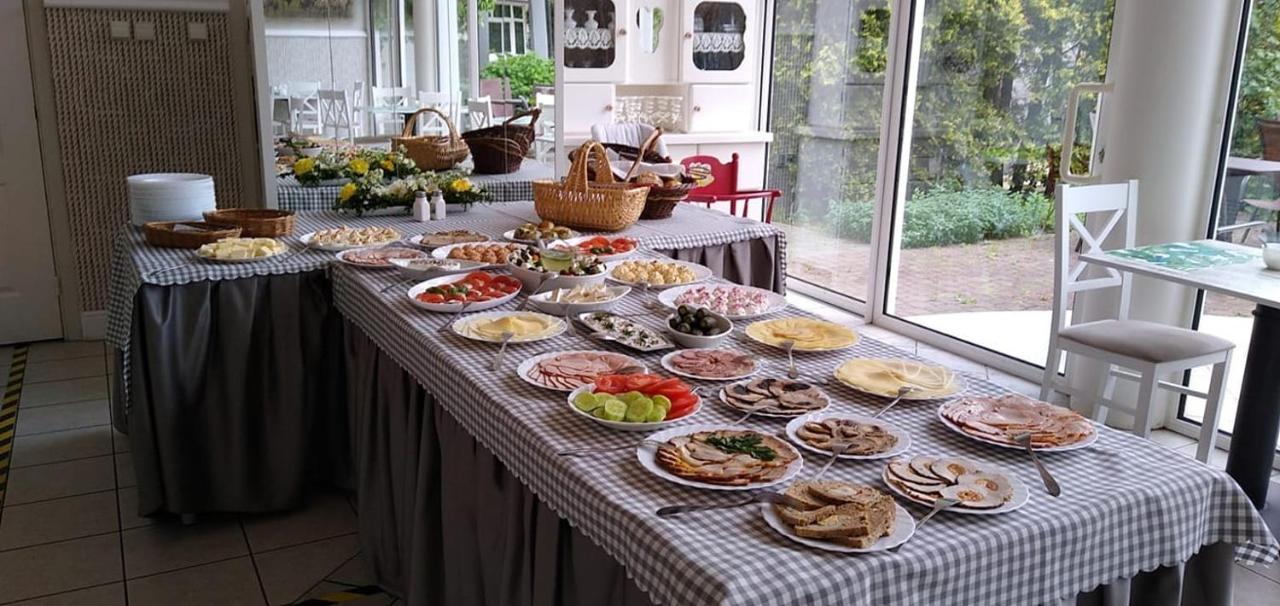 Damroka Bed & Breakfast Leba Bagian luar foto