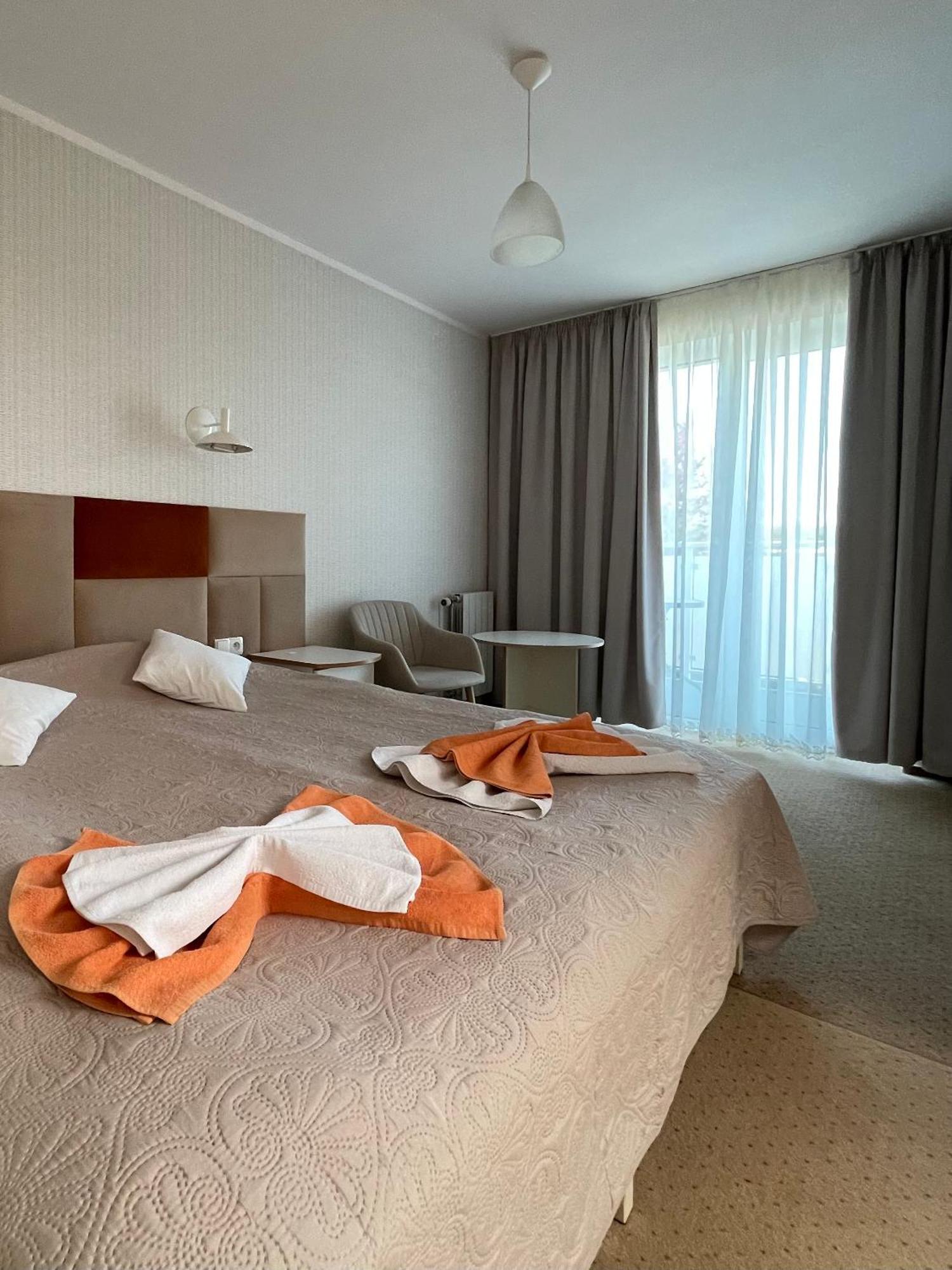 Damroka Bed & Breakfast Leba Bagian luar foto