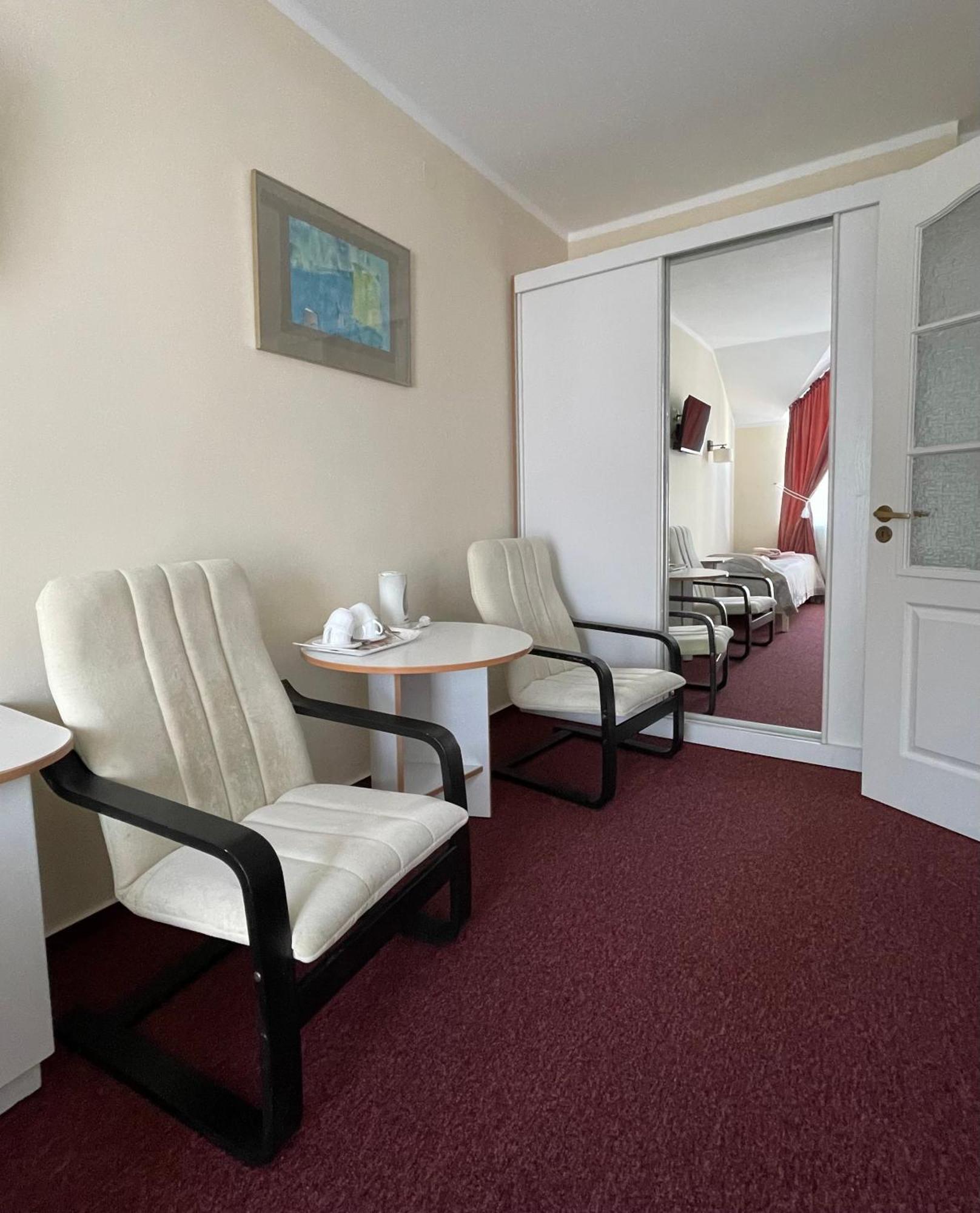 Damroka Bed & Breakfast Leba Bagian luar foto