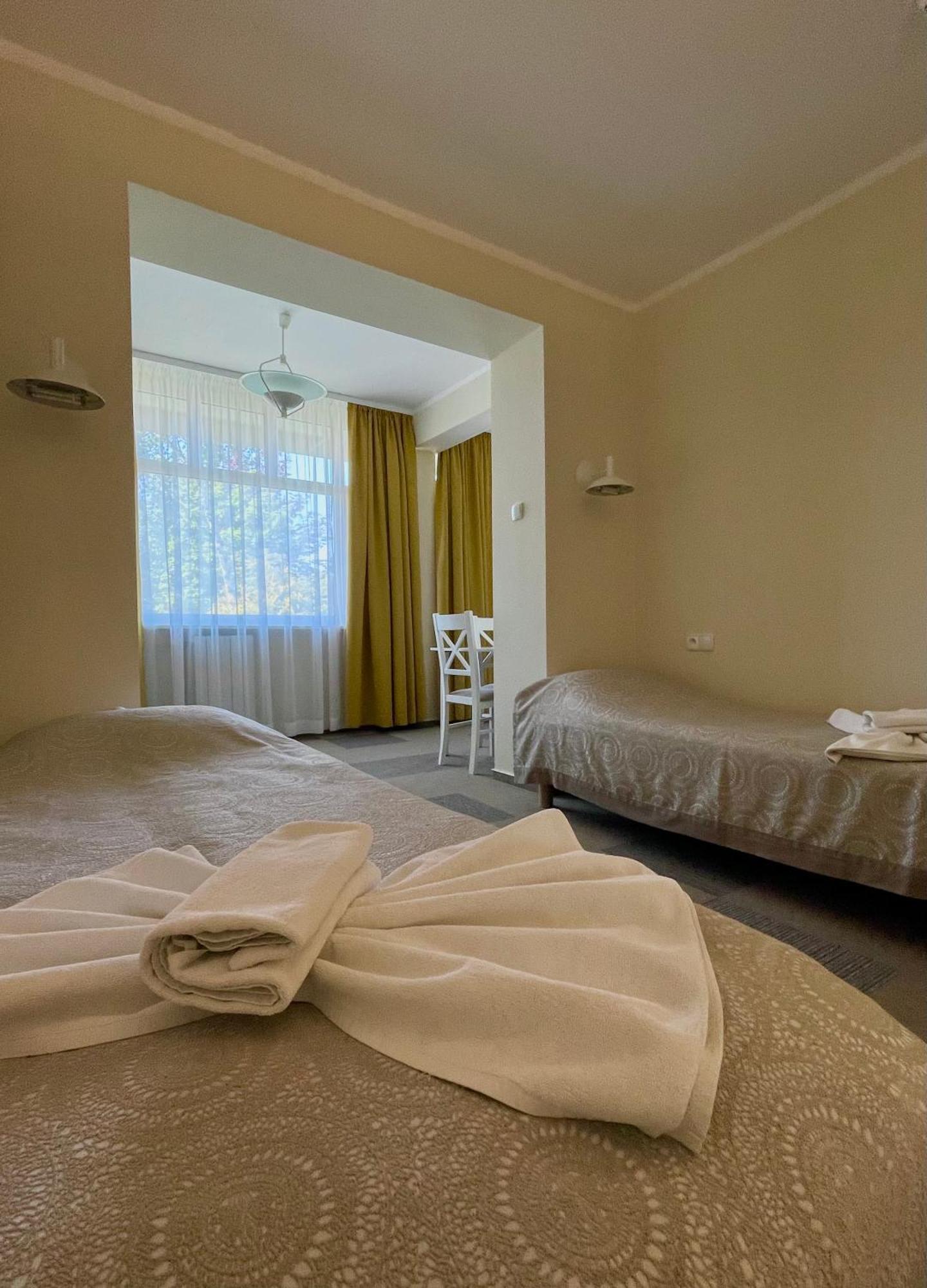Damroka Bed & Breakfast Leba Bagian luar foto