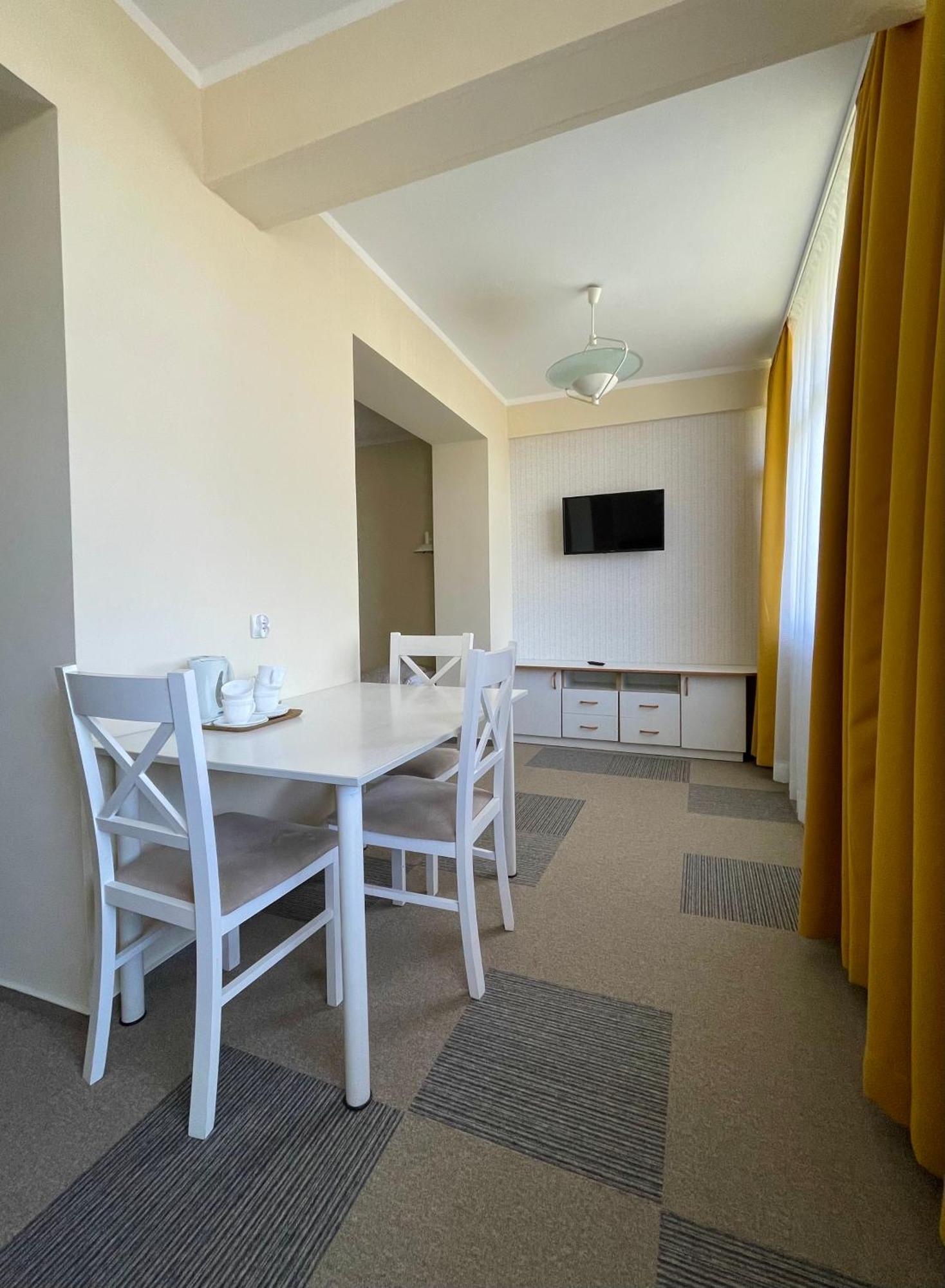 Damroka Bed & Breakfast Leba Bagian luar foto